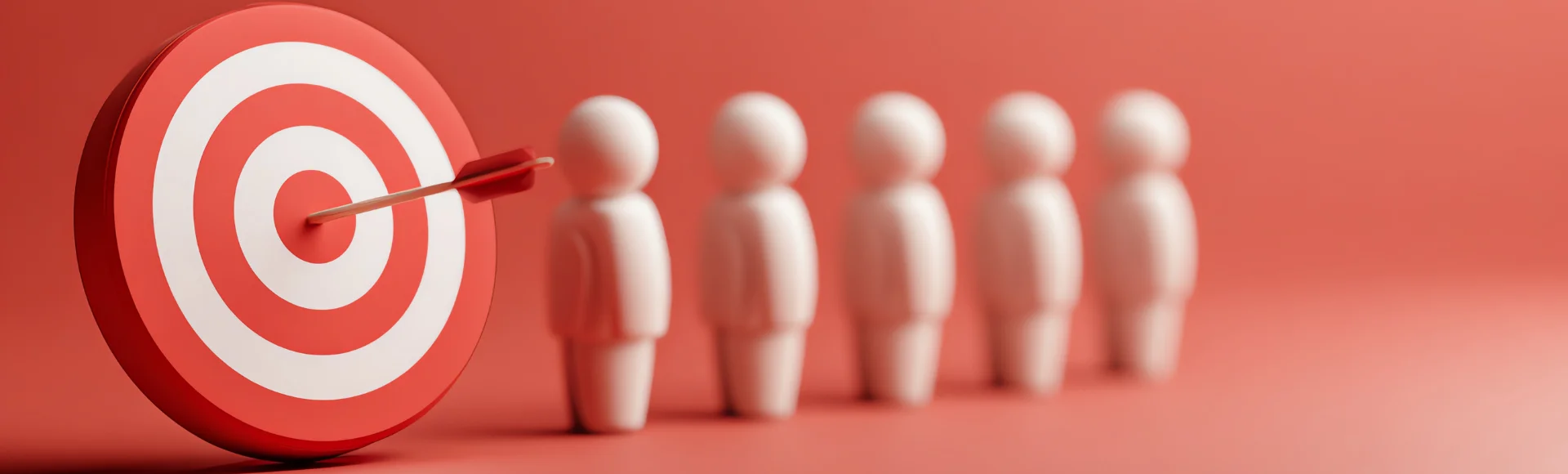 Target with an arrow at the center and a row of small figures, illustrating how a creator's audience becomes a precise target instead of a broad, generic one